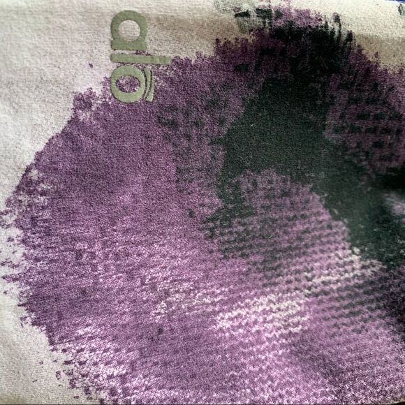 Alo Purple Tie Dye Crop Leggings - Picture 5 of 5